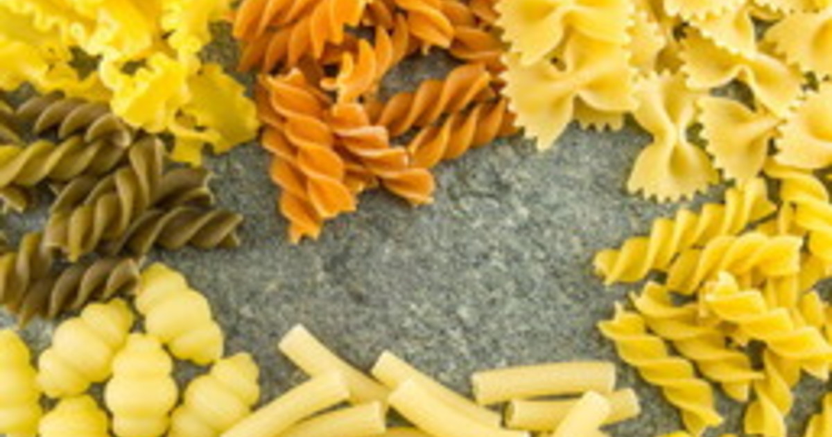 Kontakti med Meloni in Trumpom glede carin sprožili polemike v Italiji in EU