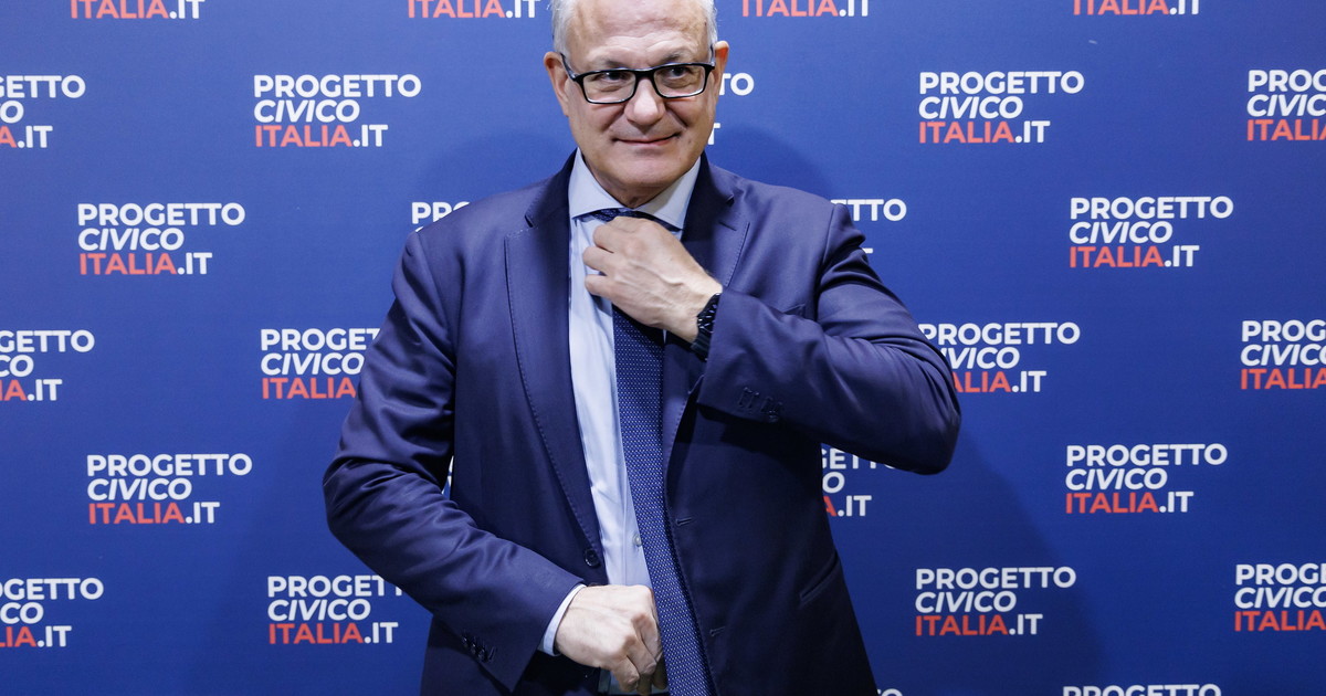 Gualtieri: "Metterò fino al caos traffico e trasformerò Roma nella locomotiva del Paese" Gualtieri: "Metterò fino al caos traffico e trasformerò Roma nella locomotiva del Paese"