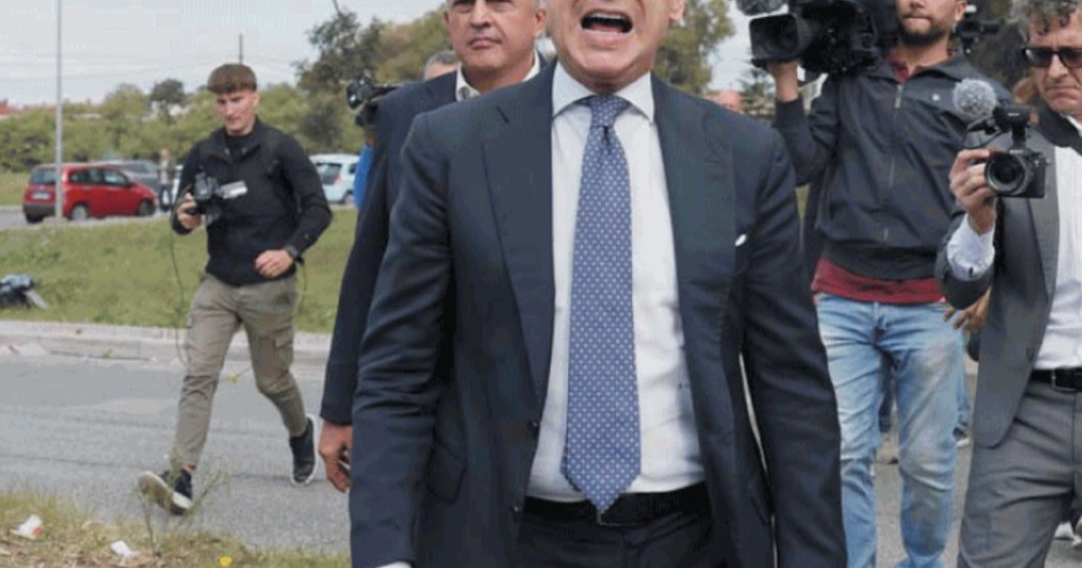 Conte finisce all'angolo, M5S alla resa dei conti