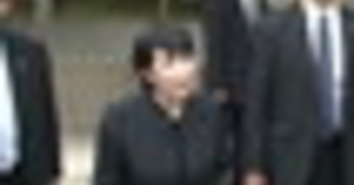 Sanae Takaichi postala prva premierka Japonske, a imenovala le dve ženski v svojo vlado