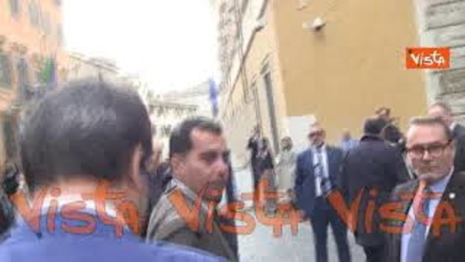 Manovra, Salvini: "Norma su affitti brevi non ci sarà, la cancelleremo alla base o in Parlamento" Manovra, Salvini: "Norma su affitti brevi non ci sarà, la cancelleremo alla base o in Parlamento"