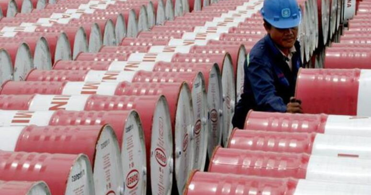 ZDA in EU zaostrile sankcije proti Rusiji, Trump odpovedal srečanje s Putinom