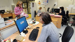 Roma locomotiva dei redditi nel Lazio. Ma gli stipendi per le donne restano più bassi