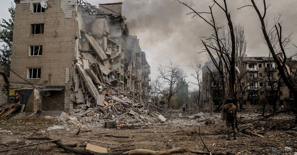 Ucraina: attacchi russi a Kherson, due morti e nove feriti Ucraina: attacchi russi a Kherson, due morti e nove feriti