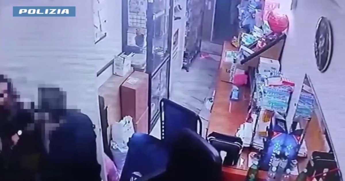 Catania, prende a calci e pugni la moglie malata: arrestato un 34enne