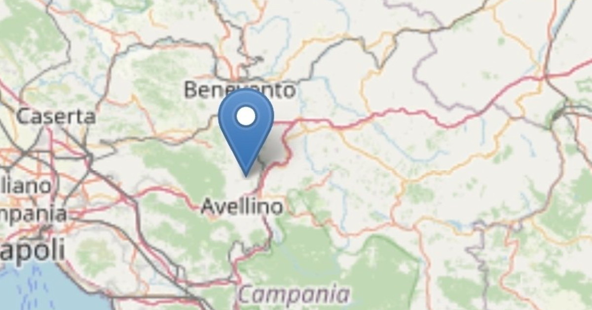 Paura e gente in strada: la forte scossa di terremoto in Irpinia