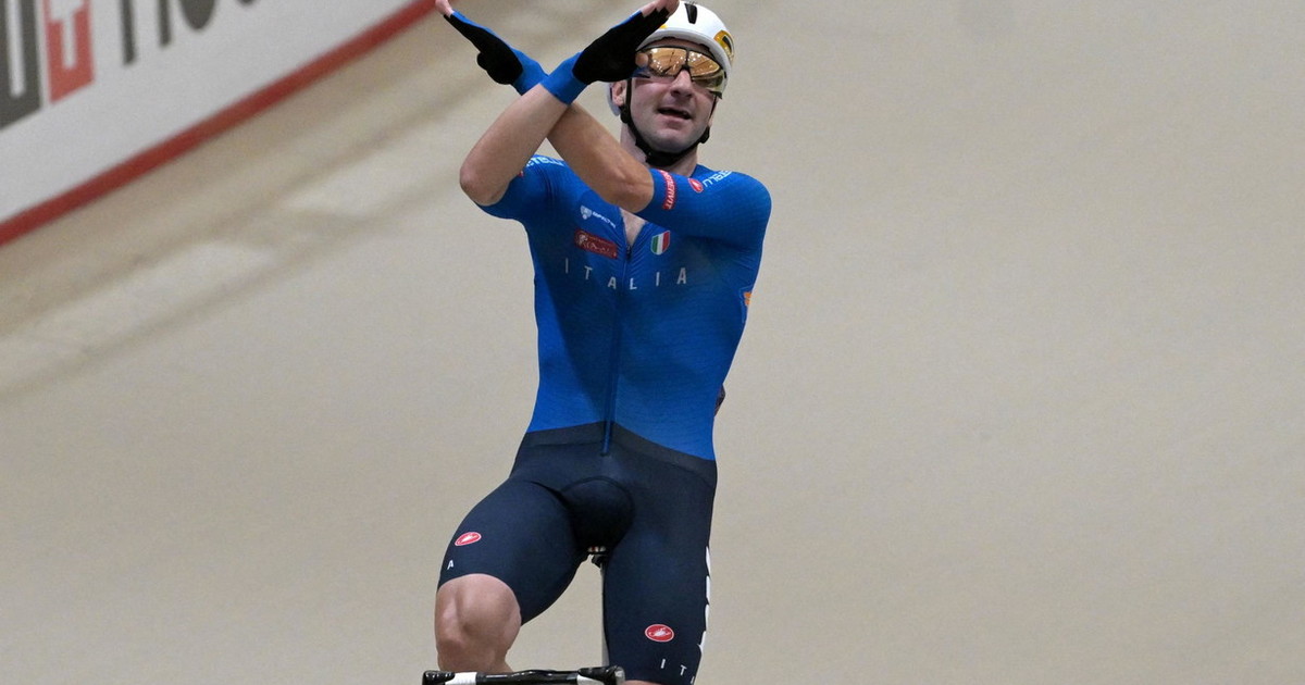 Ciclismo, Viviani è oro mondiale nell Ciclismo, Viviani è oro mondiale nell