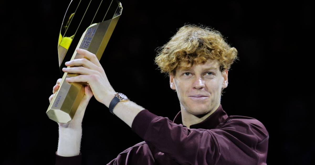Sinner torna campione a Vienna, battuto Zverev in rimonta Sinner torna campione a Vienna, battuto Zverev in rimonta