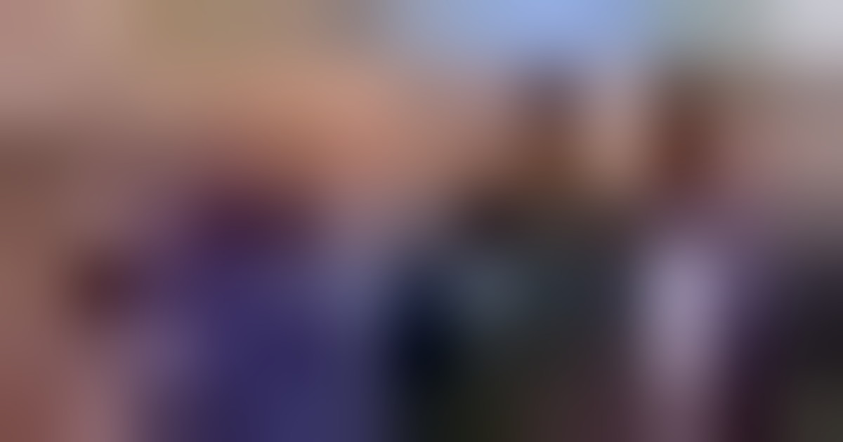 Cyberbullismo ai danni di Brigitte Macron: in 10 processati a Parigi