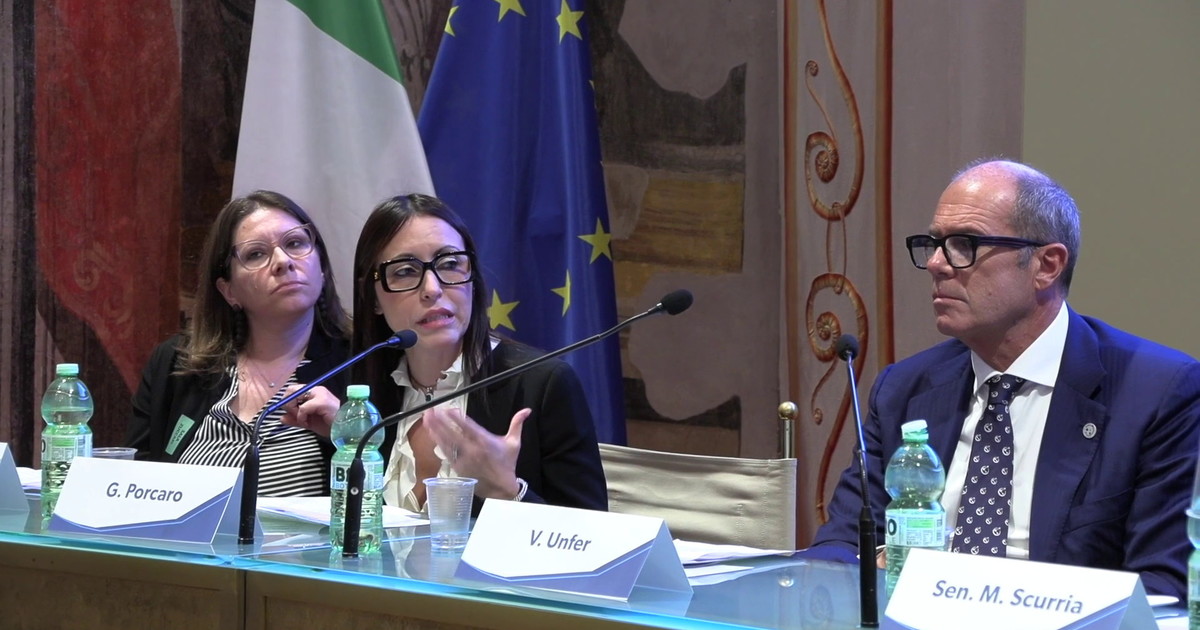 Papilloma virus, serve un approccio multidisciplinare. La vaccinazione al centro