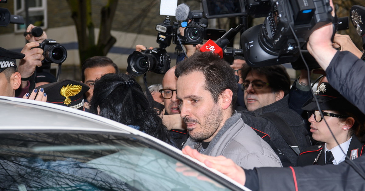 I colpi di scena, i sospetti e il rompicapo delle indagini intrecciate Pavia Brescia I colpi di scena, i sospetti e il rompicapo delle indagini intrecciate Pavia Brescia