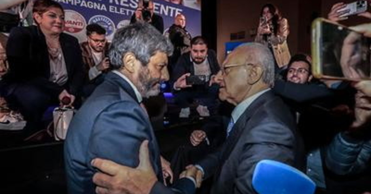 In Campania la sinistra fa campagna elettorale nelle scuole