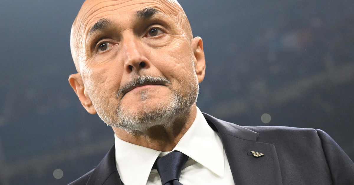 Juventus, è il giorno di Spalletti. Il nuovo allenatore: "Voglio riportare la squadra in alto" Juventus, è il giorno di Spalletti. Il nuovo allenatore: "Voglio riportare la squadra in alto"