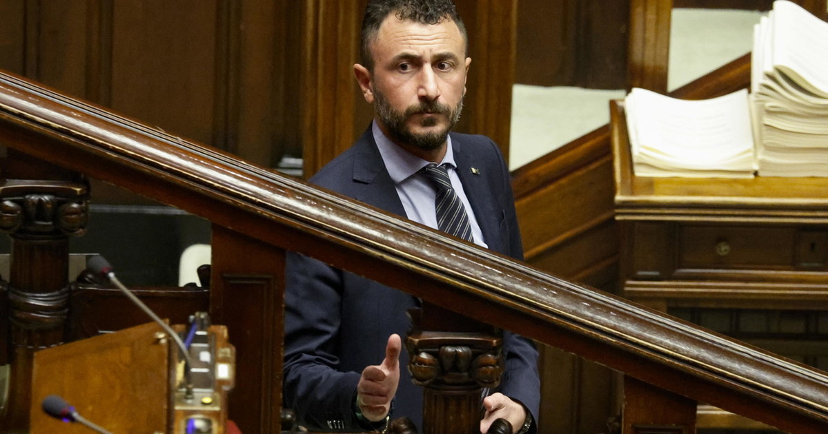 sparo di capodanno l ex fdi pozzolo condannato a 15 mesi da Iltempo.it sparo di capodanno l ex fdi pozzolo condannato a 15 mesi