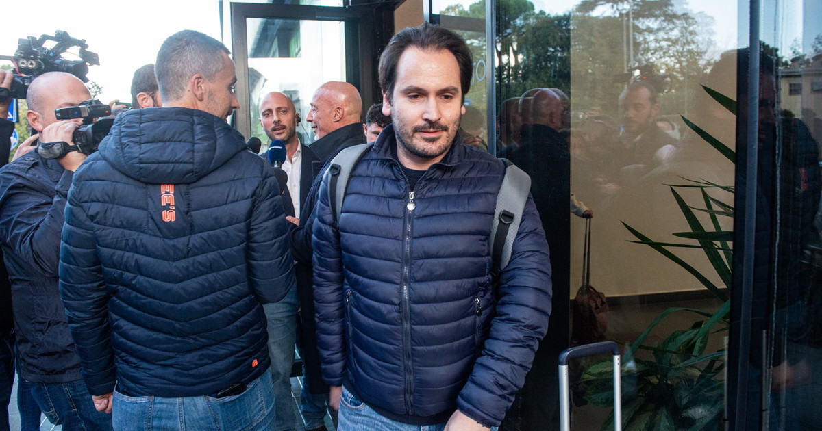 La tattica di Sempio, ora vuole andare dai pm: il "risiko" per farsi interrogare