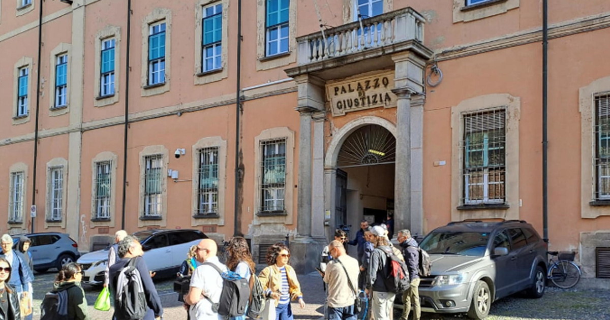 Garlasco, la mossa dei carabinieri: "Trattare il caso come terrorismo". Intercettazioni e privacy, cosa cambia Garlasco, la mossa dei carabinieri: "Trattare il caso come terrorismo". Intercettazioni e privacy, cosa cambia