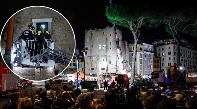 Crolla la Torre dei Conti: morto l'operaio estratto dopo 10 ore dalle macerie