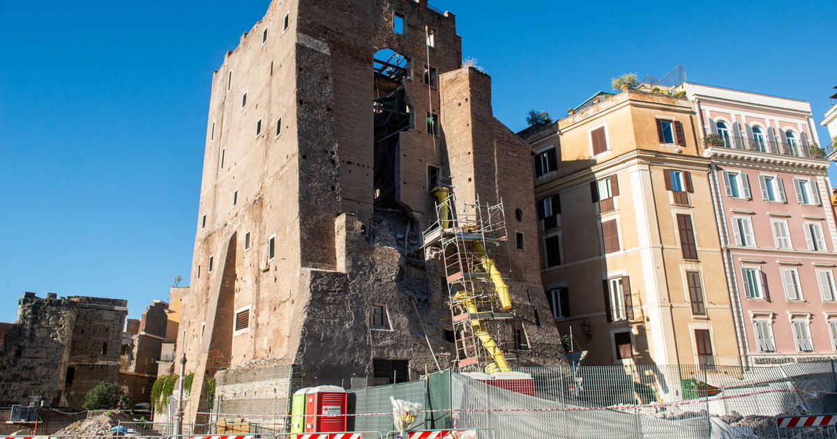 Roma: crollo Torre, acquisiti atti gara d