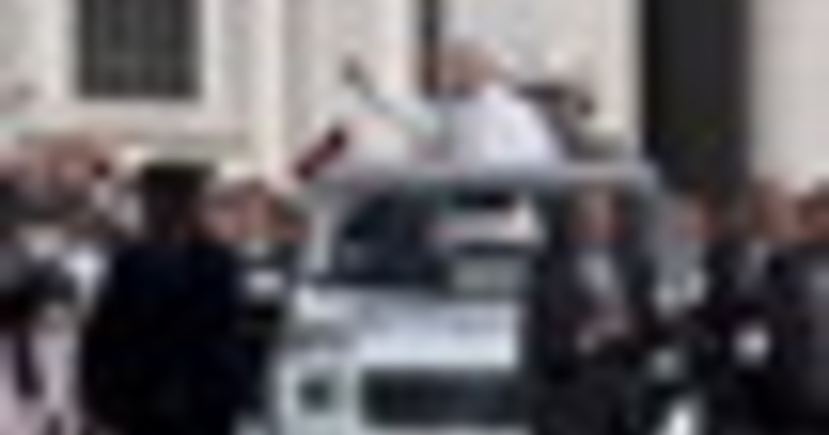 Il Papa impegnato sul fronte diplomatico: "Cercare il dialogo"