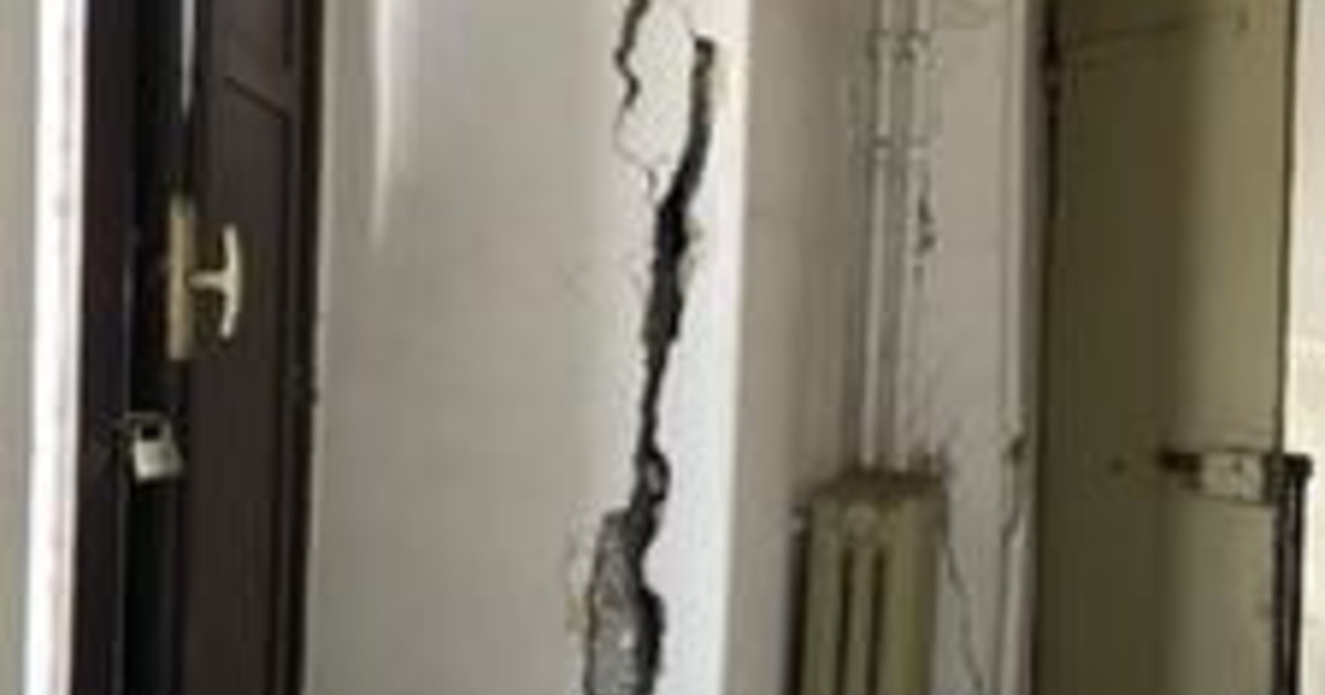 La torre era un rudere. Ecco come era ridotta dopo 20 anni di abbandono La torre era un rudere. Ecco come era ridotta dopo 20 anni di abbandono