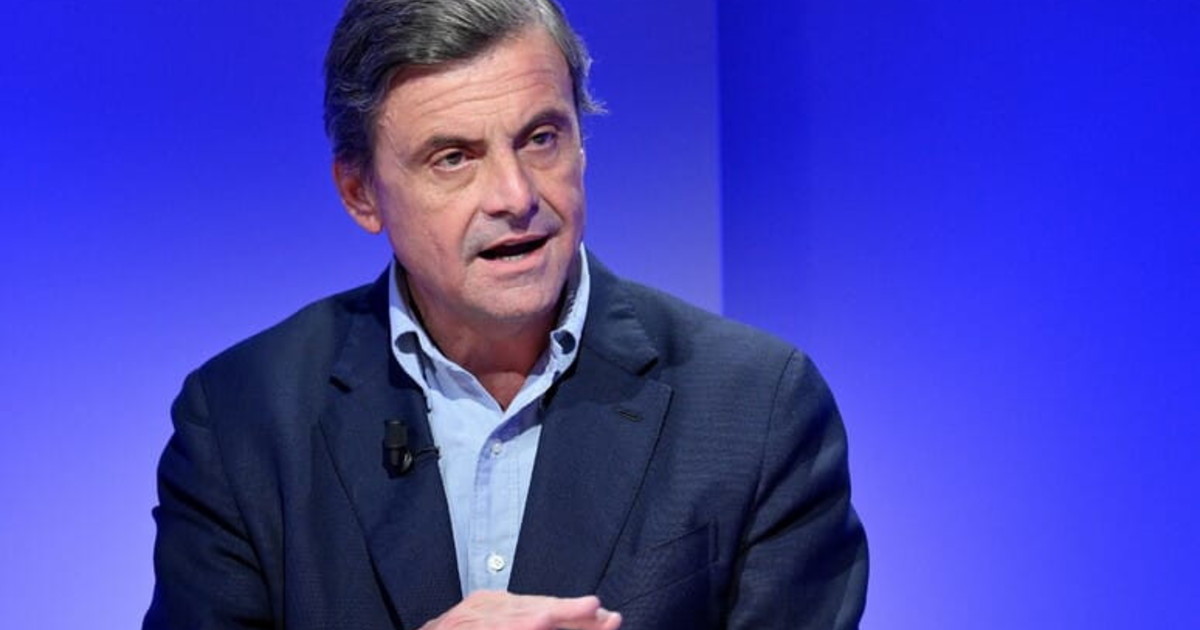 Duello tra Bonelli e Calenda. "Stai sempre in tv". "Manderei anche te ma non c Duello tra Bonelli e Calenda. "Stai sempre in tv". "Manderei anche te ma non c