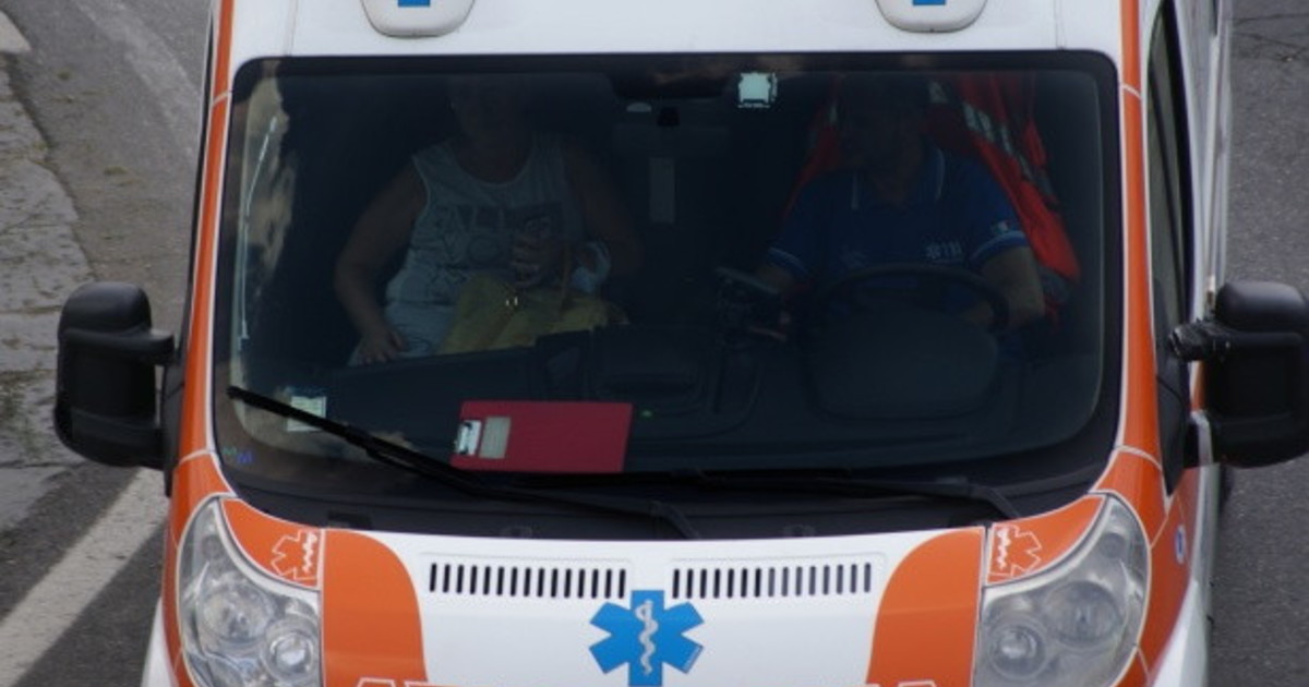 Catania, investe due bambini in bici e scappa, denunciato 61enne Catania, investe due bambini in bici e scappa, denunciato 61enne