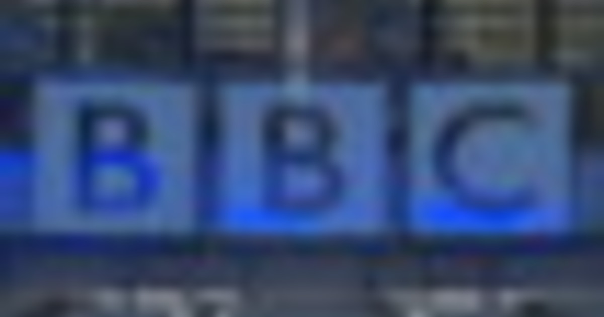 Bufera per un documentario su Trump, si dimettono i vertici BBC