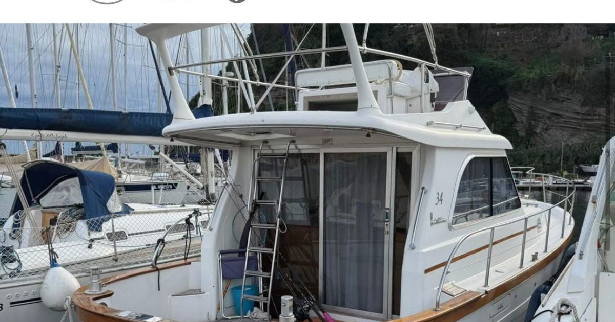 il gozzo di fico e l ormeggio abusivo spunta la foto