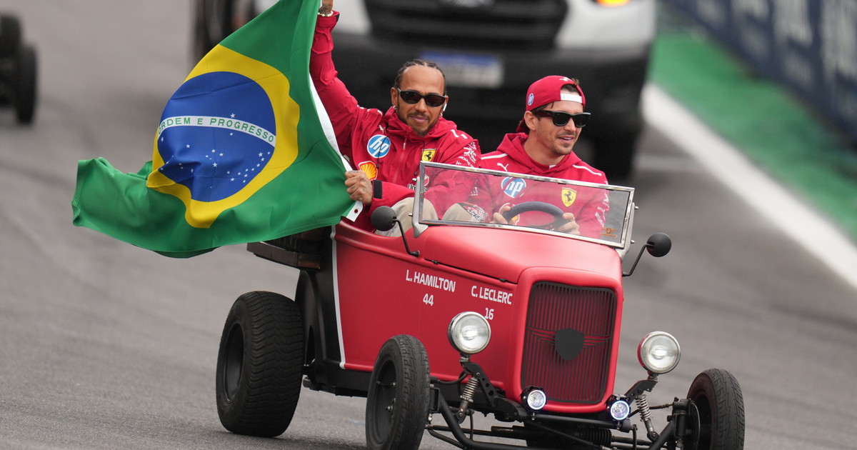 Ferrari nel caos: Elkann perde la pazienza. “Ora basta giustificazioni!”, la bordata ai piloti