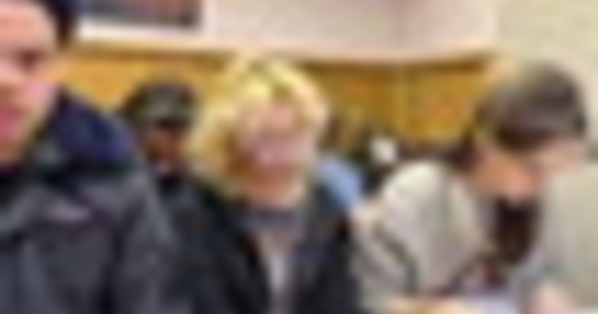 In Russia cantante di strada condannata per canzone contro guerra