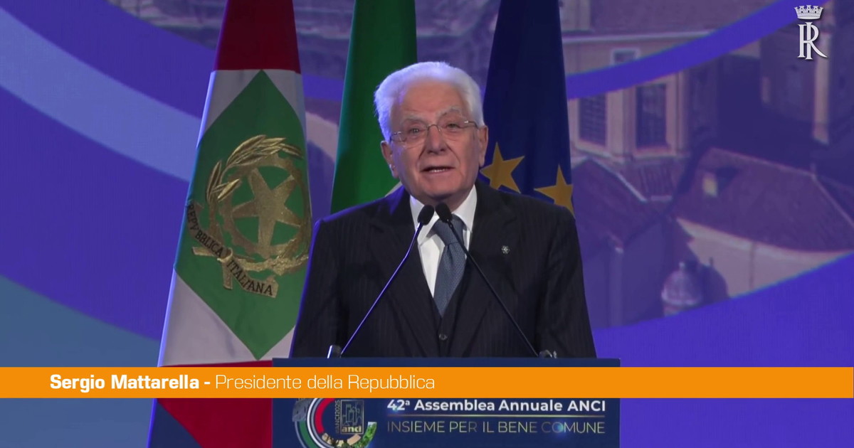 Mattarella "L'astensione preoccupa, sfida per chi crede nella partecipazione"