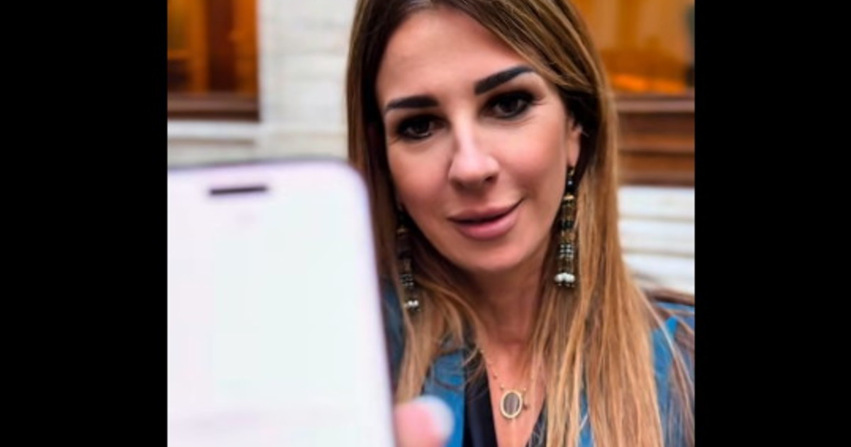 siracusano denuncia gli insulti sessisti ecco cosa mi scrivono tutti i giorni