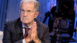 Prodi bacchetta Schlein e spacca il Pd: Il modello non è Mamdani, ma il riformismo concreto