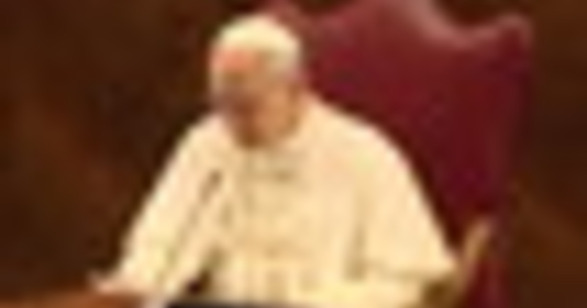 Il Papa alla Pontificia Università Lateranense: formare alla pace