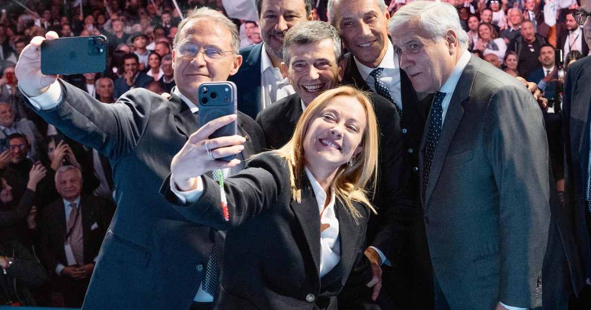 Meloni lancia Cirielli e difende la manovra: Abbiamo risollevato l'Italia