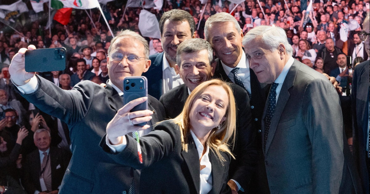 Meloni lancia Cirielli e difende la manovra: "Le ricette tardo comuniste non passeranno"