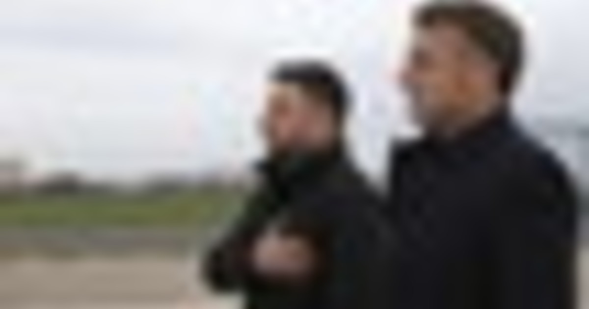 Il presidente ucraino Zelensky ricevuto in Francia da Macron