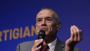 Cottarelli reveals the left: “Security must be a priority”. Then he electrocuted Schlein