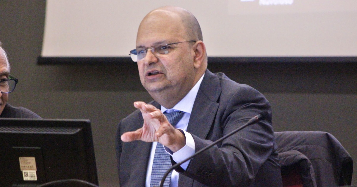 Infrastrutture aeroportuali. Gaetano Intrieri (AD Aeroitalia): “Occorre visione integrata che connetta in modo efficiente i grandi hub con gli aeroporti regionali” Infrastrutture aeroportuali. Gaetano Intrieri (AD Aeroitalia): “Occorre visione integrata che connetta in modo efficiente i grandi hub con gli aeroporti regionali”