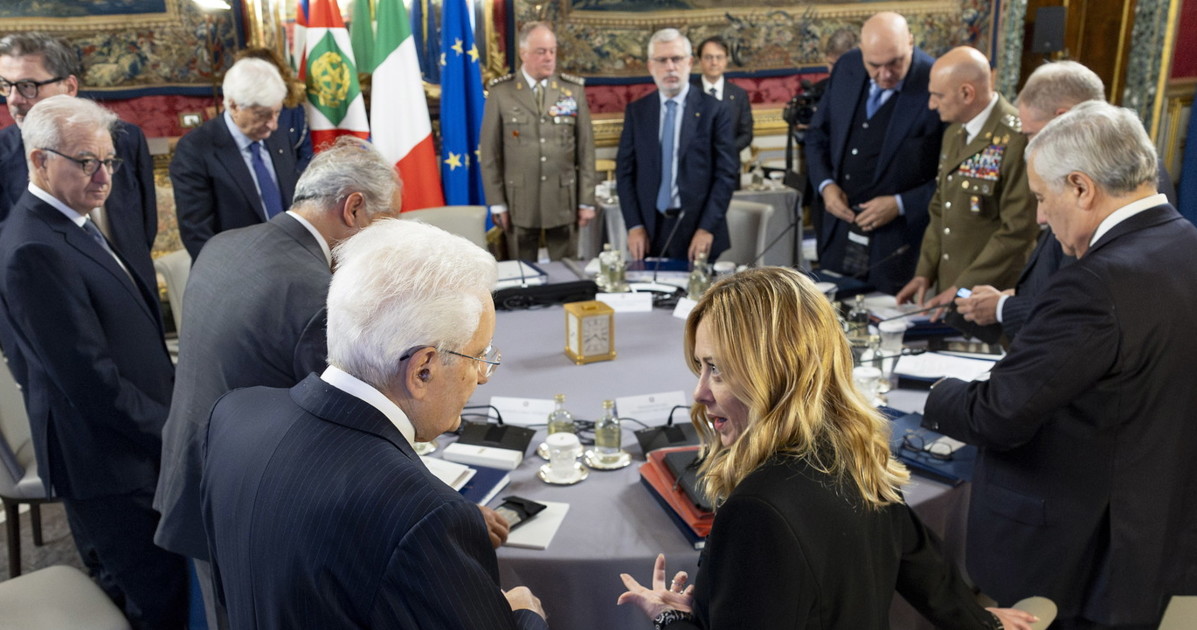 Mattarella e Meloni con il Consiglio supremo della Difesa: pieno sostegno e nuovi aiuti all Mattarella e Meloni con il Consiglio supremo della Difesa: pieno sostegno e nuovi aiuti all