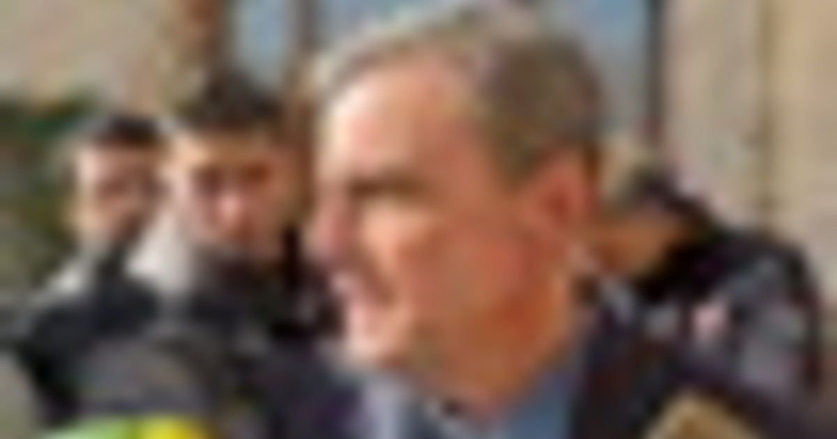 Governo, Calenda: folle mettere in discussione correttezza Mattarella