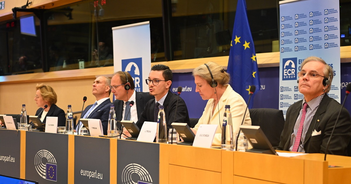 inselvini fdi legge italiana contro utero in affitto 232 un faro