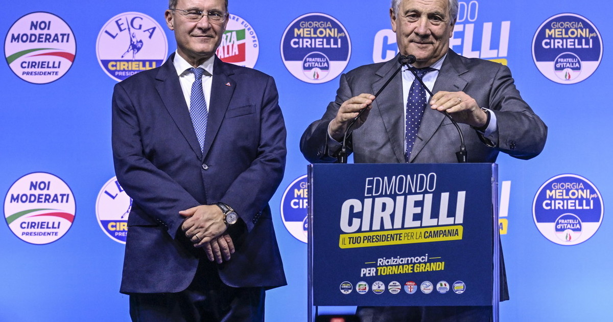 Regionali, Tajani: "La Campania è assolutamente contendibile, sono ottimista" Regionali, Tajani: "La Campania è assolutamente contendibile, sono ottimista"