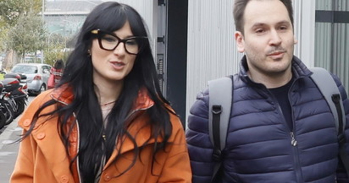 Il padre, i soldi, le impronte. La verità di Sempio: "Mi sento perseguitato"