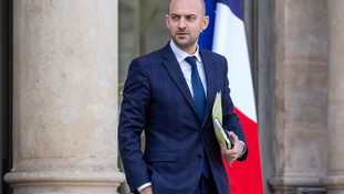 "Non può essere una capitolazione". La Francia boccia il piano di Trump