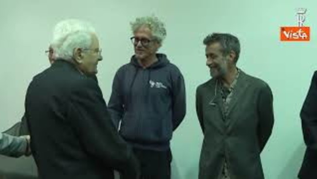 Predsednik Mattarella prejel stoječe ovacije na srečanju Medici con l'Africa v Padovi