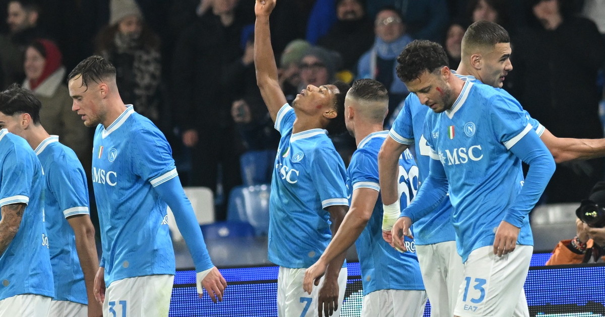 Napoli z zmago nad Atalanto spet na vrhu lestvice Serie A