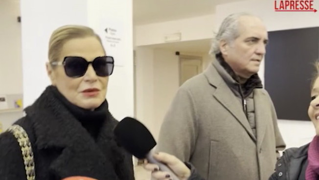 Ornella Vanoni, la camera ardente a Milano. Simona Ventura: 'Era unica, mi mancherà'