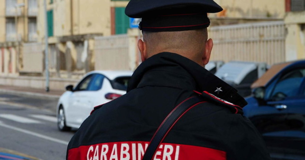 Paura a Ostia, maxi rissa tra bande di nordafricani: coltelli e feriti