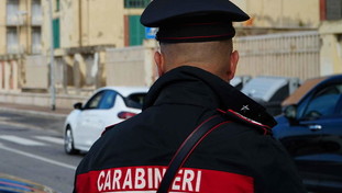 Paura a Ostia, maxi-rissa tra bande di nordafricani: coltelli e feriti